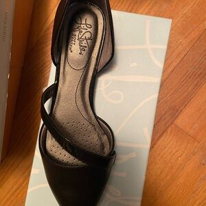 Life Stride Black Flats Suede Minimalist Design